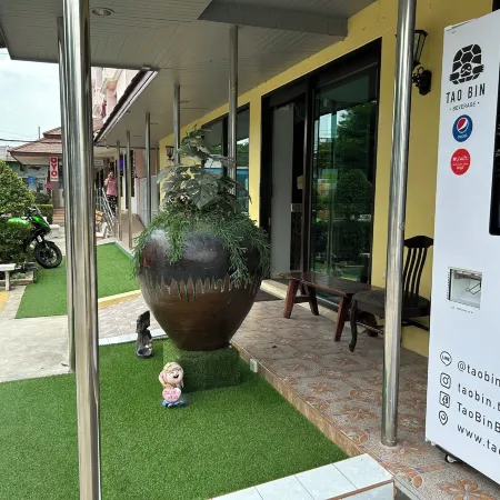 Okhome Hostel