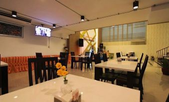 IBiz Boutique Hotel