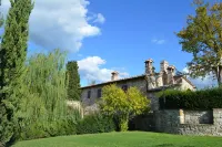 Charming Holiday Home with Swimming Pool, Siena Tuscany, wi-fi, Pets Allowed