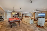 Spacious Waterfront House With Private hot Tub, Sauna, Pool Table - 4-Star