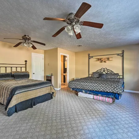 Serene Blue Ridge Getaway in Galax w/ Yard!