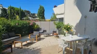 LOVELY APART 2 BEDROOMS FOR 5-GARDEN GARAGE NEAR BEACHES PORT AND CITY CENTER - شقق