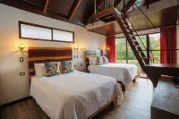 Green Forest Rustic Houses - Pools