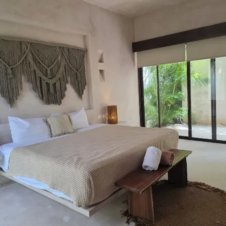 APSARA JUNGLE BUNGALOWS AND VILLA