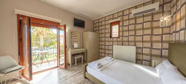Ariadnes Holiday Accommodation Hotels in Lesbos