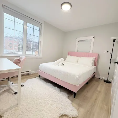 Modern 3BR Near Long Lake Minutes to Downtown