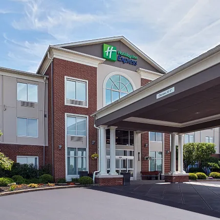 Holiday Inn Express & Suites YOUNGSTOWN N (WARREN/NILES) by IHG Ξενοδοχεία στην πόλη Trumbull County