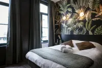 Secret Walls - Bed and Breakfast