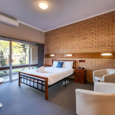 Colac Mid City Motor Inn