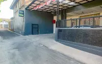 Urbanview de Path House Syariah Boyolali - parking