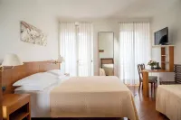 Hotel Tre Re - parkir