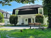 Waldhotel Schöneiche -Self Check-in- Hotels near Neu Venedig
