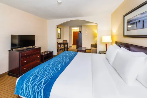 Comfort Inn & Suites - Gym