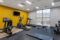 Comfort Inn & Suites Jacksonville - Orange Park Near Naval Air Station - نادي رياضي