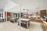 Hampton Inn by Hilton San Simeon Cambria - Breakfast