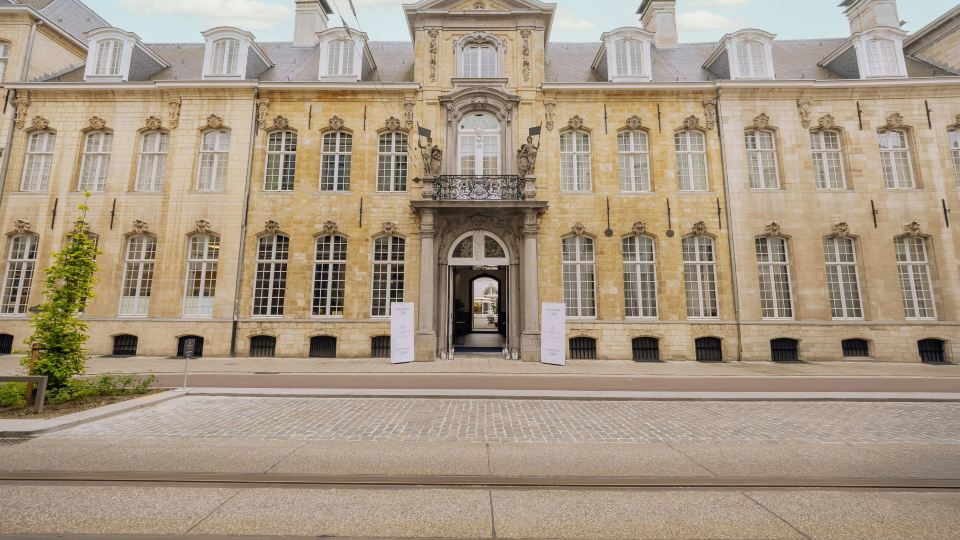 Sapphire House Antwerp, Autograph Collection