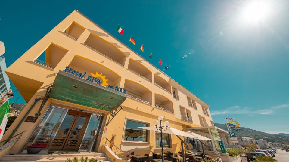 Hotel Riva Del Sole