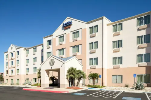 Fairfield Inn & Suites San Antonio Downtown/Market Square - 3 Yıldız