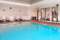 SpringHill Suites Bend - Swimmingpools