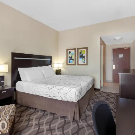 Best Western Plus Travel Hotel Toronto Airport