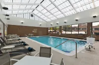 DoubleTree by Hilton Jamestown - Pools