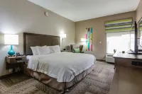 Hampton Inn Dickson - parking