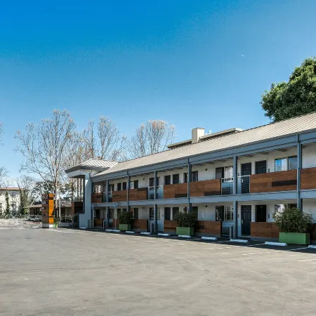 Menlo Park Inn
