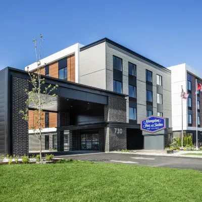 Hampton Inn & Suites by Hilton Quebec City Beauport Hotels near Fontaine de Tourny
