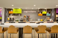 Home2 Suites by Hilton Shenandoah The Woodlands - breakfast