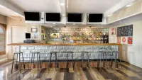 Pearl on the Concho - bar