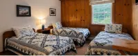 Turn of River Lodge - parking