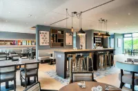 Premier Inn Berlin Airport - فطور