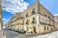 Hôtel d'Aragon - Place de la Comédie - - شرفة