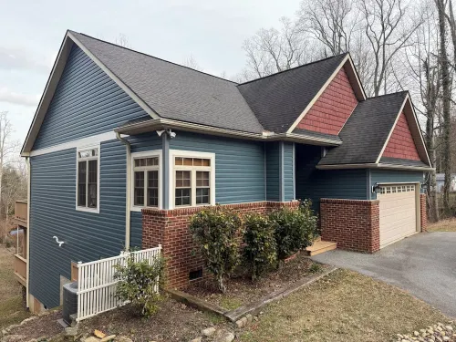 Beautiful Hendersonville an Adorable bright 3bdrm home 1.3 miles from downtown - 3-Star