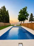 Furnished Stoney Creek Home | Corporate 30+ Nights - Uima-altaat