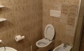Hotel Rainhof - Housity