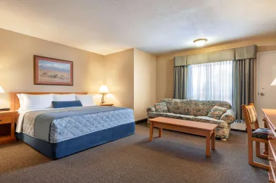 Travelodge by Wyndham Edson 2409079 Alberta Ltd. Các khách sạn ở Edson