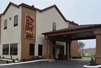 Red Roof Plus+ & Suites Chattanooga - Downtown Hotels in Rossville