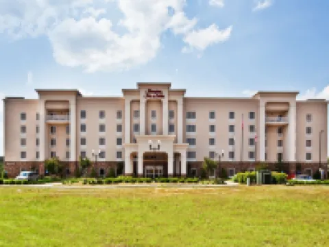 ハンプトン イン & スイーツ ラネット ウェスト ポイント チェンバースのホテル