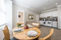 Stylish Apartment 12 Minutes by Tube from Oxford Street Free Wifi and AC