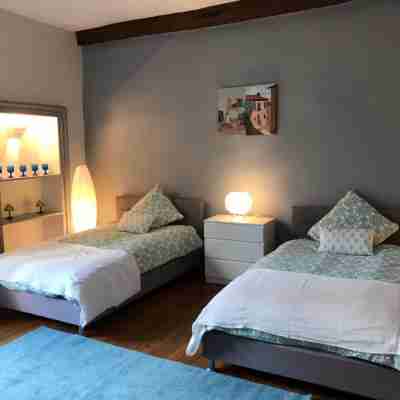 Eglantine Appartement Centre Historique De Dinan Rooms
