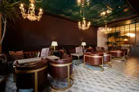 นายน์ บริค โฮเทล