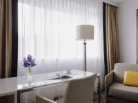 Pullman Berlin Schweizerhof Hotels in Berlin
