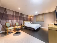 Bundang Noblesse Hotels near Gallery Yul