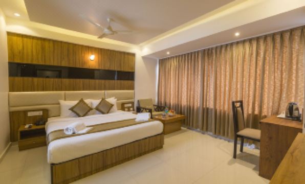 3. 그랜드 플라자 ..