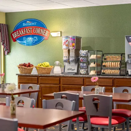 Baymont by Wyndham North Dartmouth / Fall River
