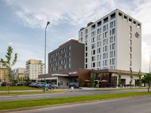 Qosmo Brasov Hotel