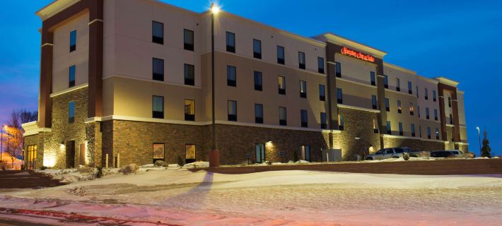 Hampton Inn & Suites Bismarck/Northwest Hotels in Bismarck