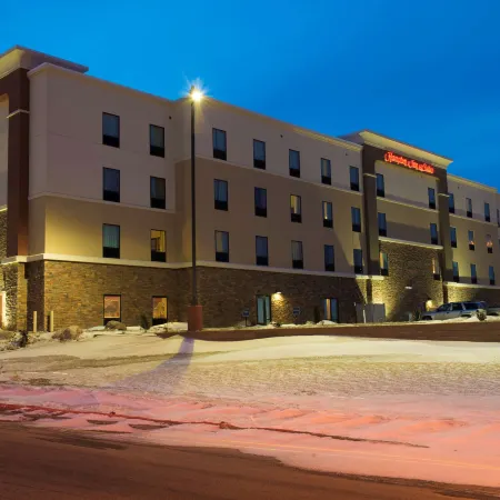Hampton Inn & Suites Bismarck/Northwest