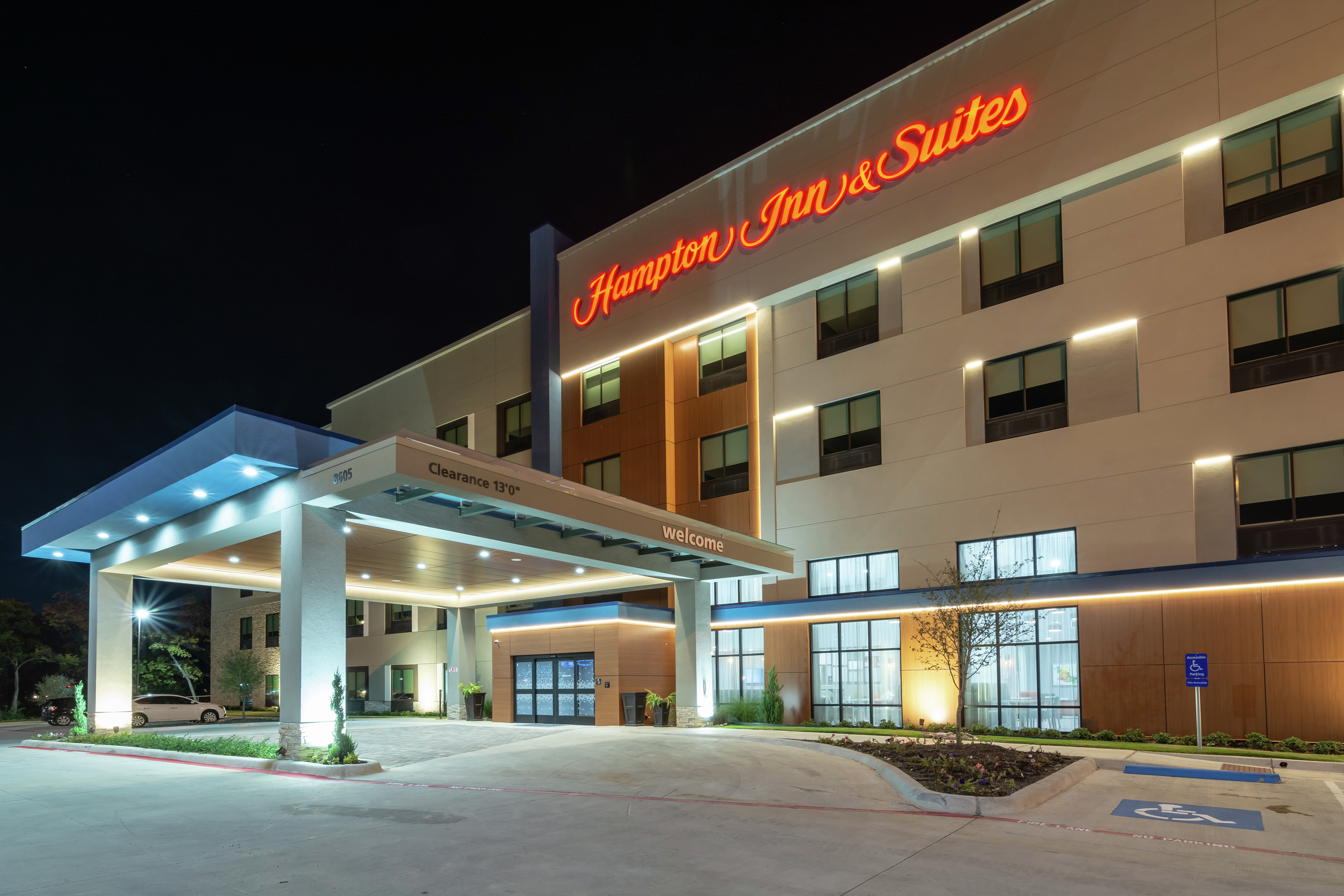 Hampton Inn & Suites Dallas East